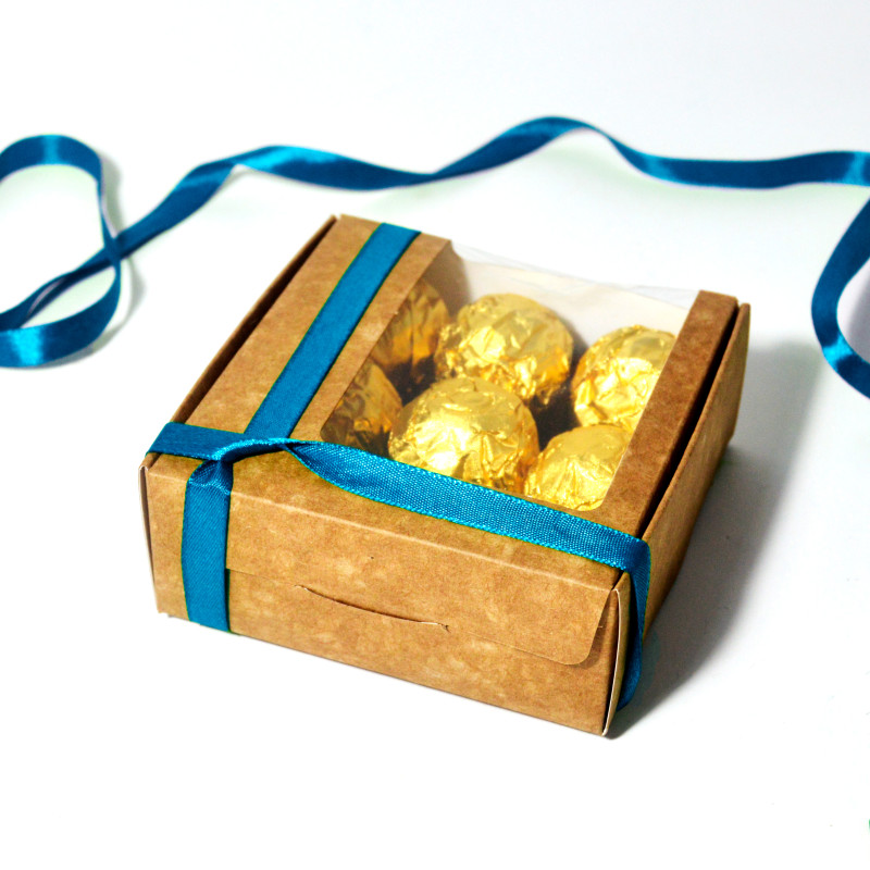 Boite en Carton avec Fenetre Cake Deluxe 100x100x40mm