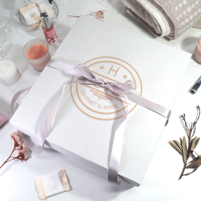 Box Gourmet Extra Large white color measures 350x320x105mm