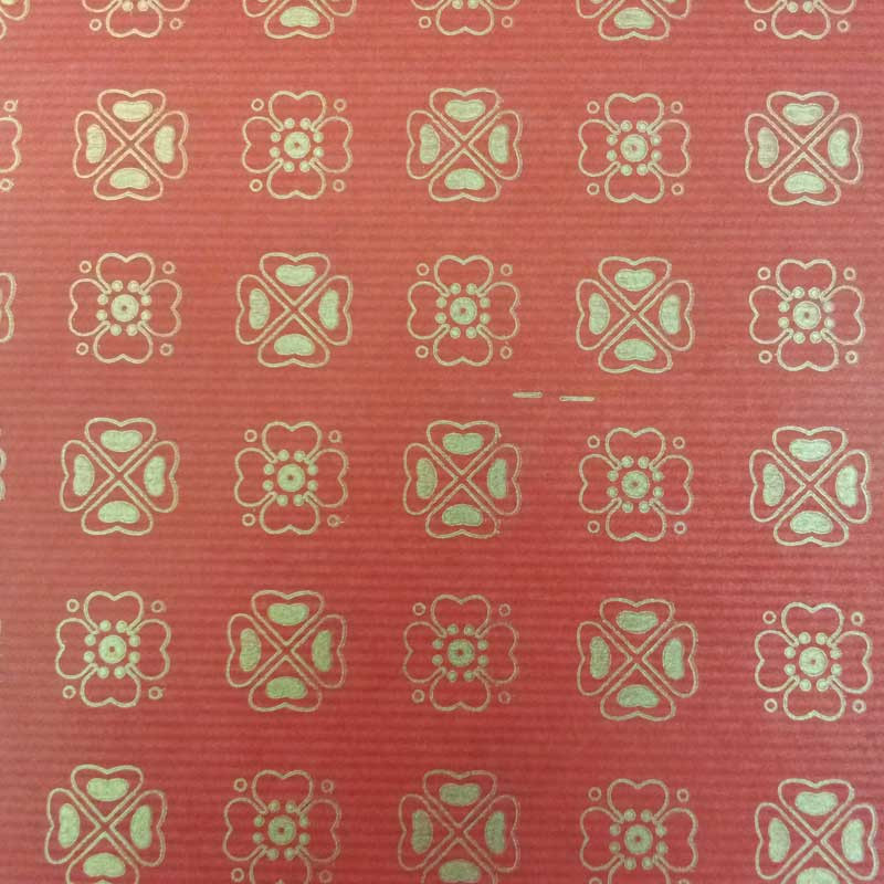 papel de embrulho kraft verjurado natural vermelho trevos