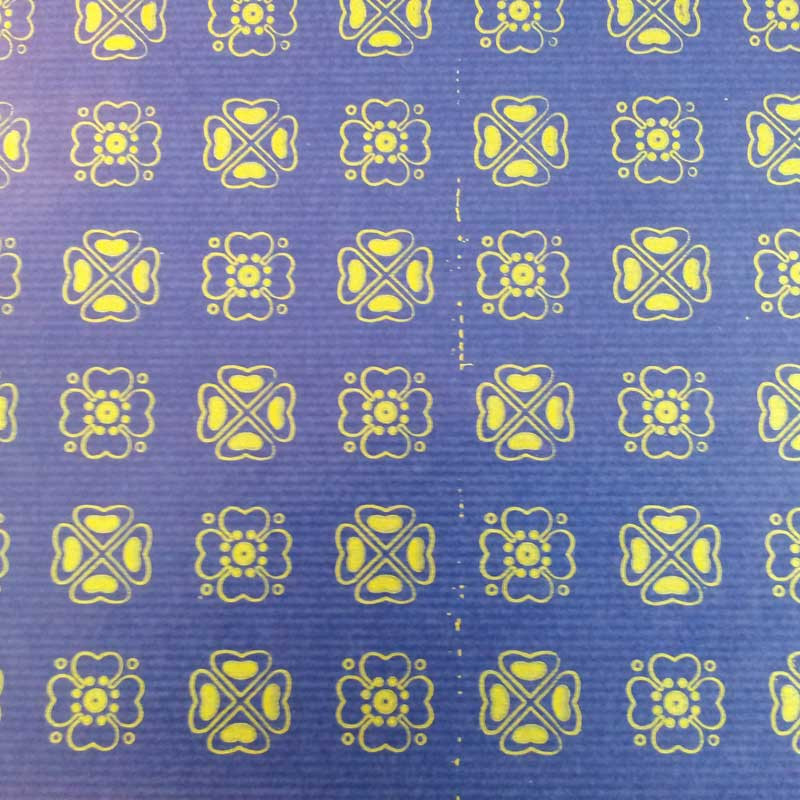 papel de embrulho kraft verjurado natural azul trevos