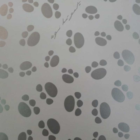 papel de embrulho liso branco pegadas6